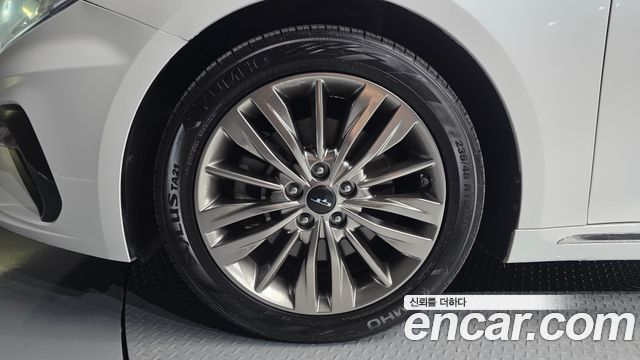 Kia K5 из Кореи Encar