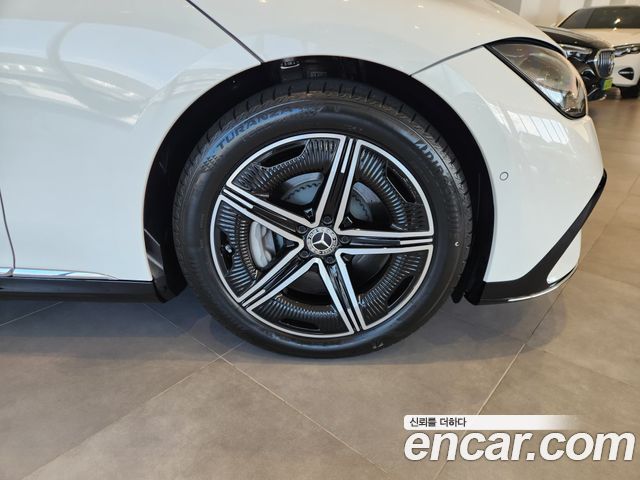 Mercedes-Benz EQE из Кореи Encar