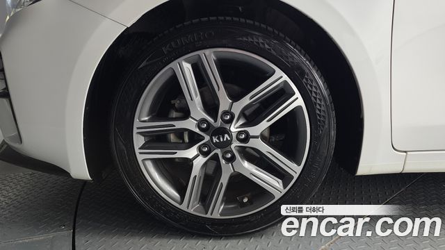 Kia K3 из Кореи Encar