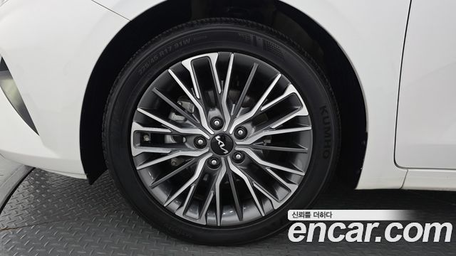 Kia K3 из Кореи Encar