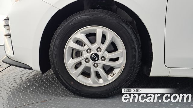 Kia K3 из Кореи Encar