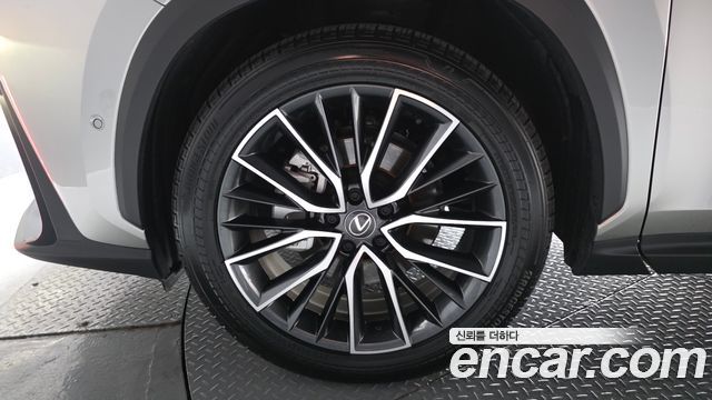 Lexus NX из Кореи Encar