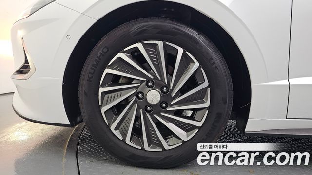 Hyundai Sonata Premium Plus — пробег 156 539 км — фото 5 из 5