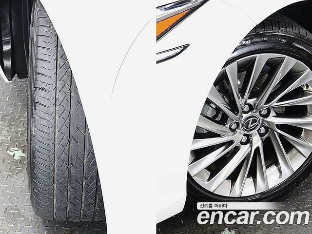 Lexus ES Luxury Plus — пробег 46 701 км — фото 5 из 5