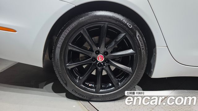 Jaguar XJ из Кореи Encar