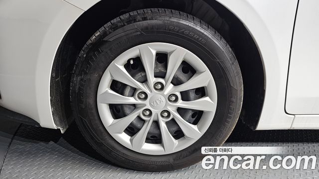 Kia K3 из Кореи Encar