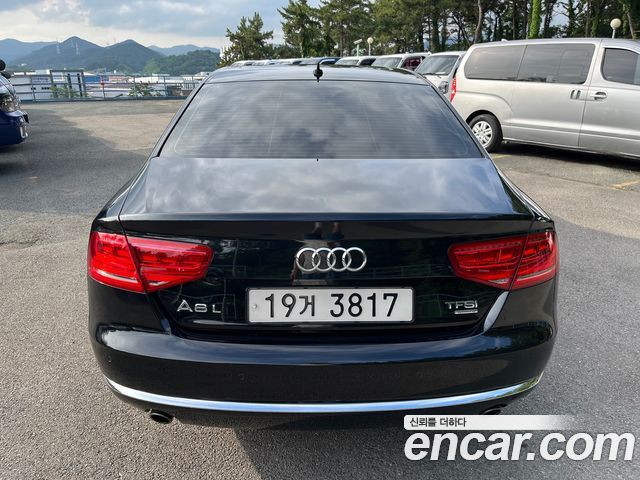 Audi A8 3.0 TFSI Quattro LWB D4 — пробег 178 633 км — фото 4 из 5