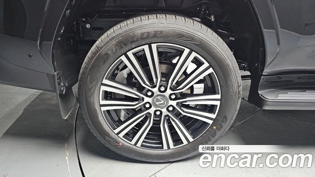 Lexus LX 700h Luxury — пробег 11 км — фото 5 из 5