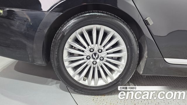 Hyundai Equus из Кореи Encar