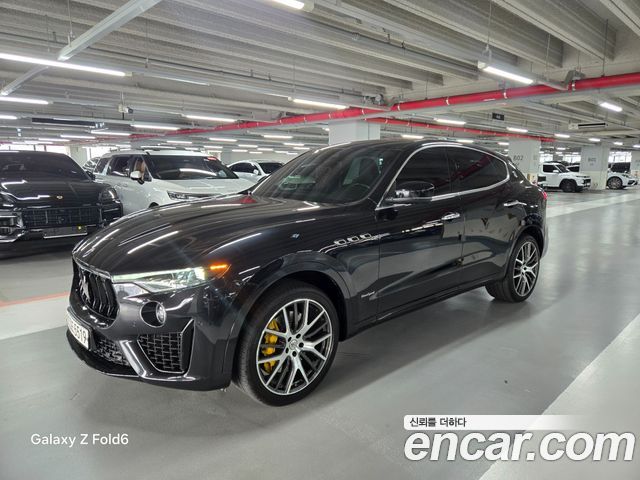 Maserati Levante 3.0 S AWD GranSport — пробег 68 253 км — фото 2 из 5