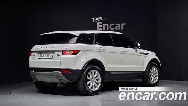 Land Rover Range Rover Evoque 2.0 TD4 SE — пробег 112 256 км — фото 2 из 5