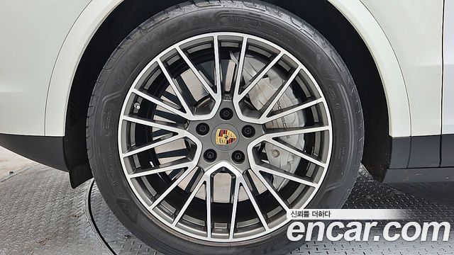 Porsche Cayenne 3.0 — пробег 100 725 км — фото 5 из 5