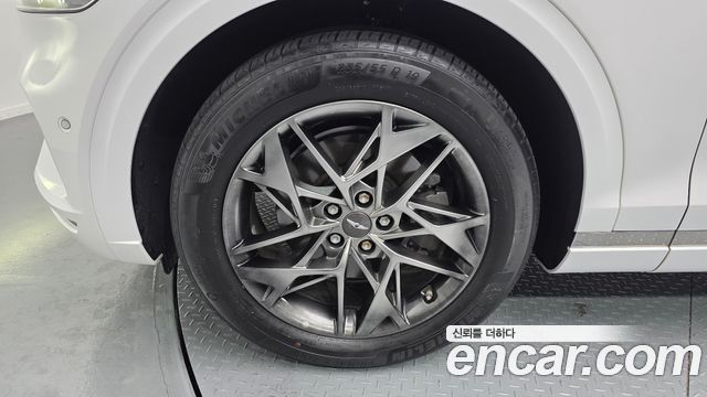 Genesis GV70 из Кореи Encar