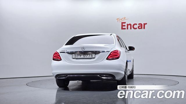 Mercedes-Benz C-Class из Кореи Encar