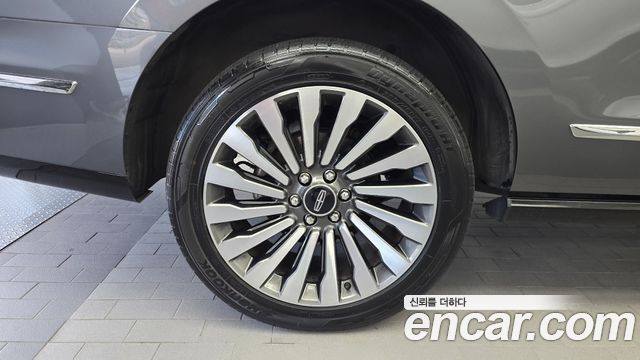Lincoln Navigator из Кореи Encar