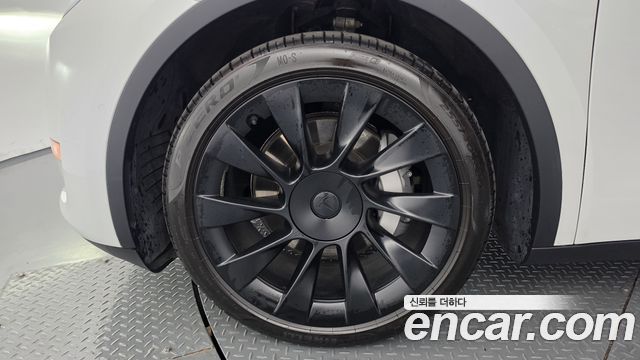 Tesla Model Y Long Range AWD — пробег 118 531 км — фото 5 из 5