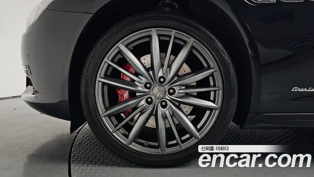 Maserati Quattroporte из Кореи Encar