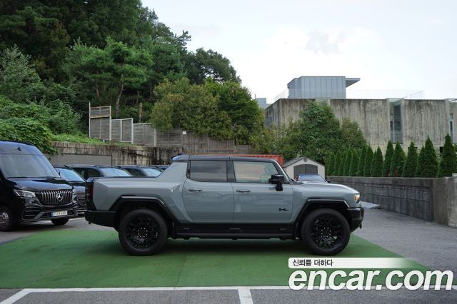 GMC Hummer EV e4WD — пробег 45 км — фото 4 из 5