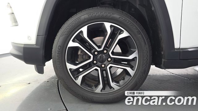 Jeep Compass из Кореи Encar