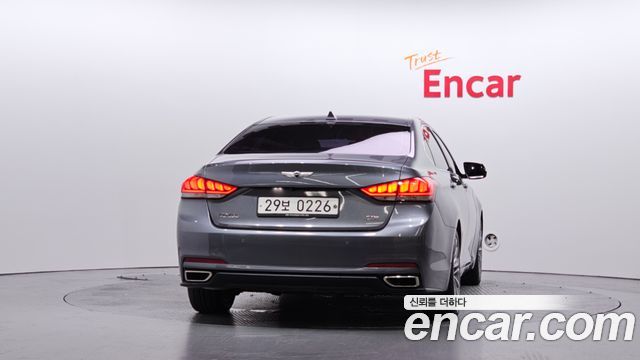 Hyundai Genesis из Кореи Encar