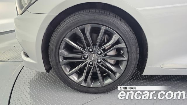 Hyundai Genesis из Кореи Encar