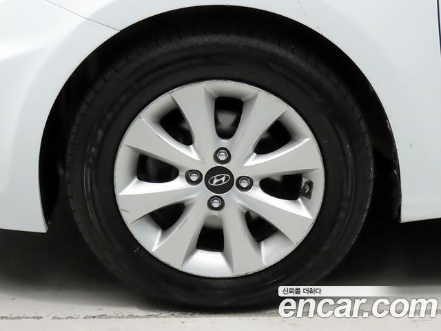 Hyundai Accent из Кореи Encar