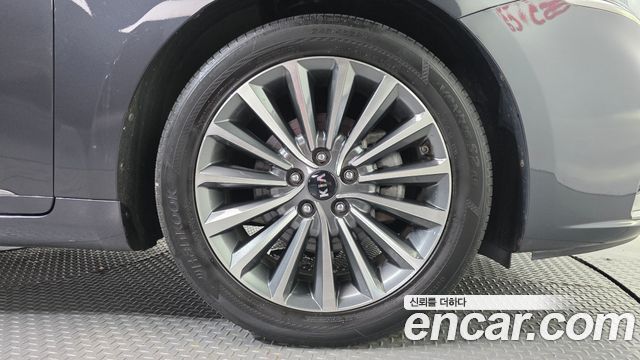 Kia K7 из Кореи Encar