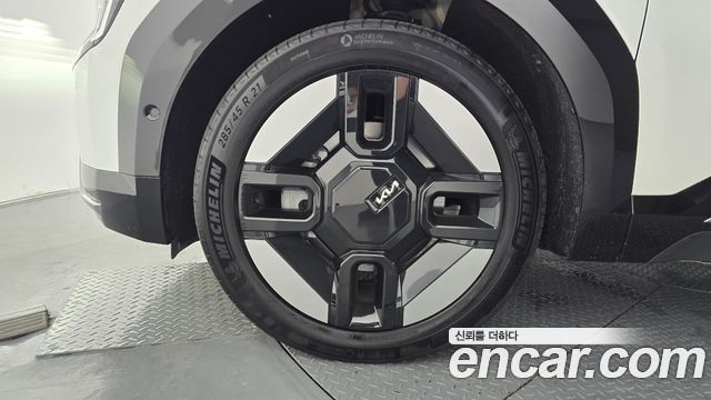 Kia EV9 из Кореи Encar