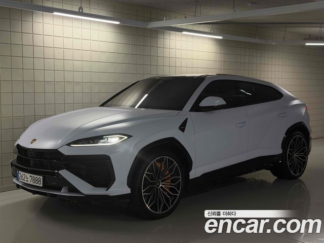 Lamborghini Urus из Кореи Encar
