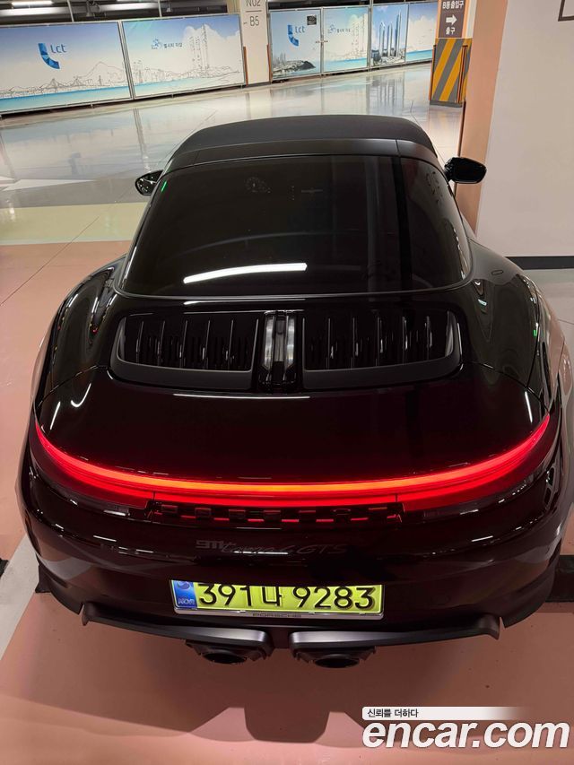 Porsche 911 Targa 4 GTS — пробег 2 500 км — фото 4 из 5