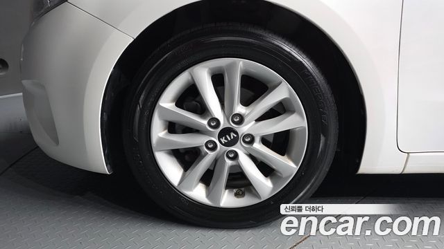 Kia K3 из Кореи Encar