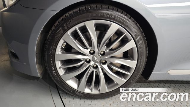 Hyundai Genesis из Кореи Encar