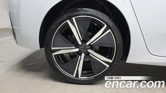 Peugeot 308 из Кореи Encar