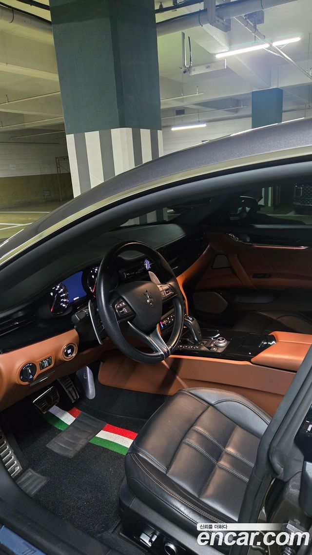 Maserati Quattroporte из Кореи Encar