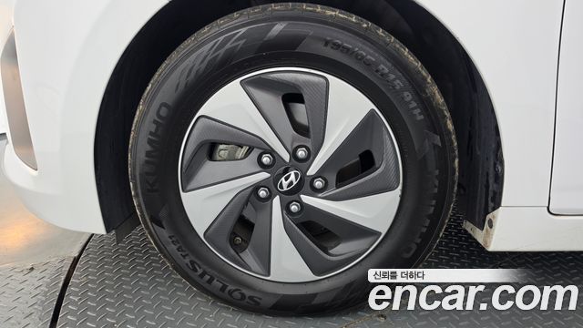 Hyundai Ioniq из Кореи Encar
