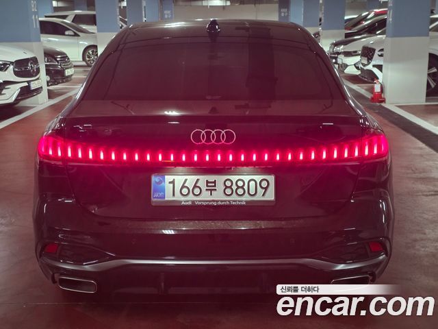 Audi A5 40 TFSI S Line — пробег 9 680 км — фото 4 из 5