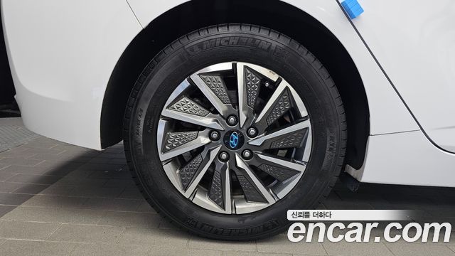 Hyundai Ioniq из Кореи Encar