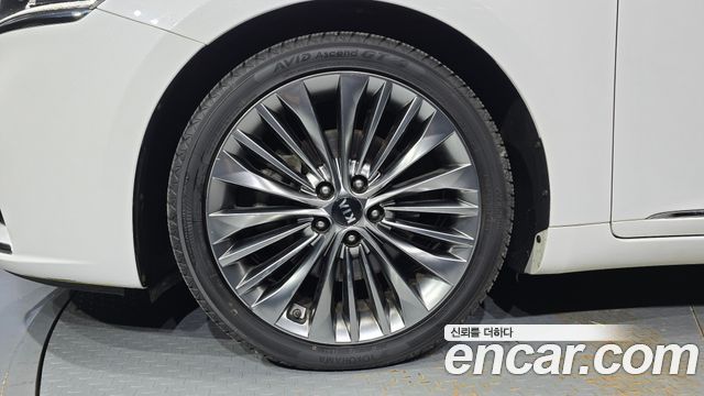 Kia K7 из Кореи Encar