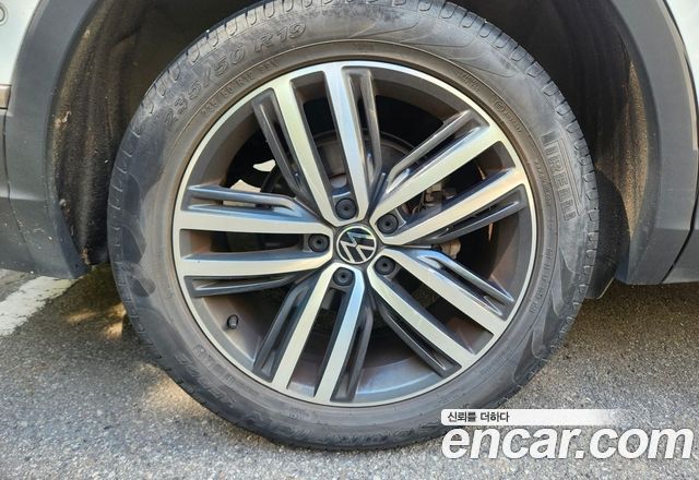Volkswagen Tiguan из Кореи Encar