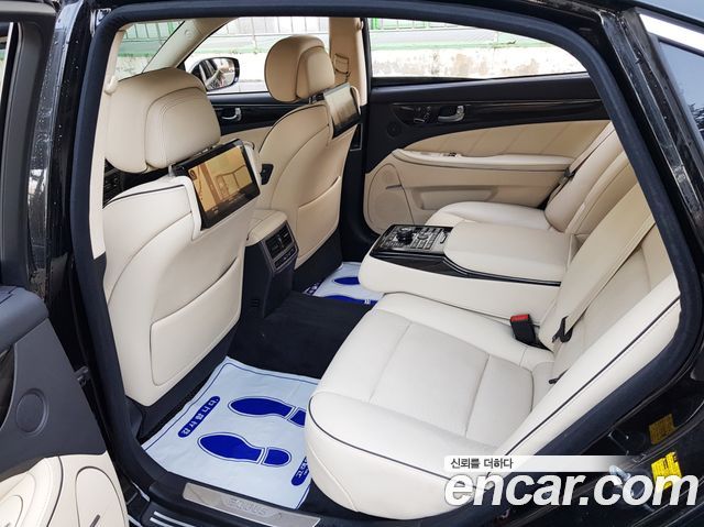 Hyundai Equus из Кореи Encar