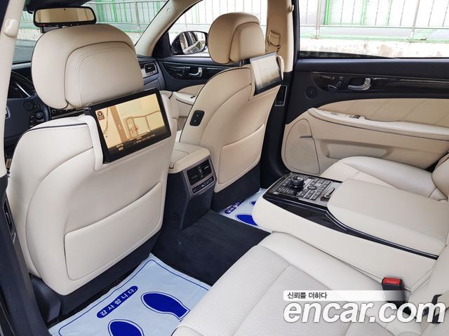 Hyundai Equus из Кореи Encar