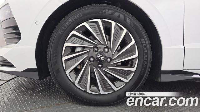 Hyundai Sonata Exclusive — пробег 21 643 км — фото 5 из 5