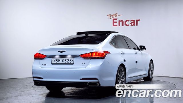 Hyundai Genesis из Кореи Encar