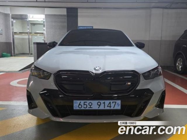 BMW i5 M60 xDrive — пробег 44 000 км — фото 1 из 5