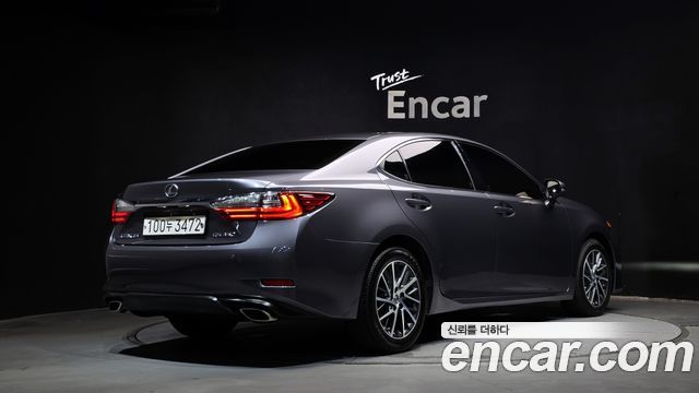 Lexus ES Supreme XV60 — пробег 48 564 км — фото 2 из 5