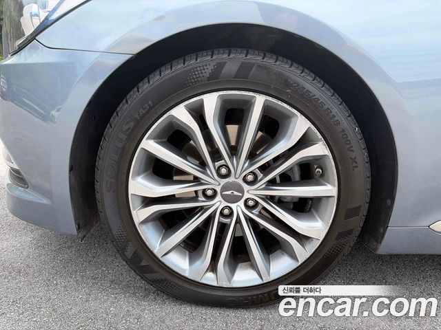Hyundai Genesis из Кореи Encar