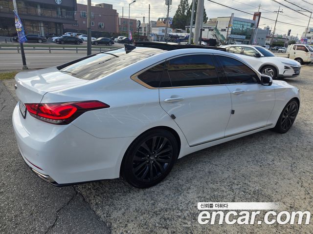 Hyundai Genesis из Кореи Encar