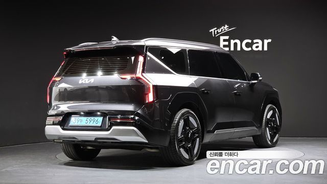 Kia EV9 из Кореи Encar