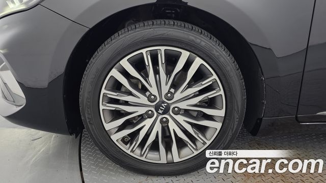 Kia K7 из Кореи Encar