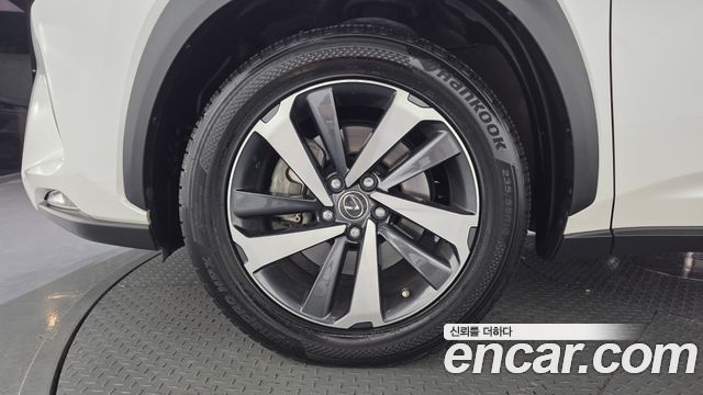 Lexus NX из Кореи Encar